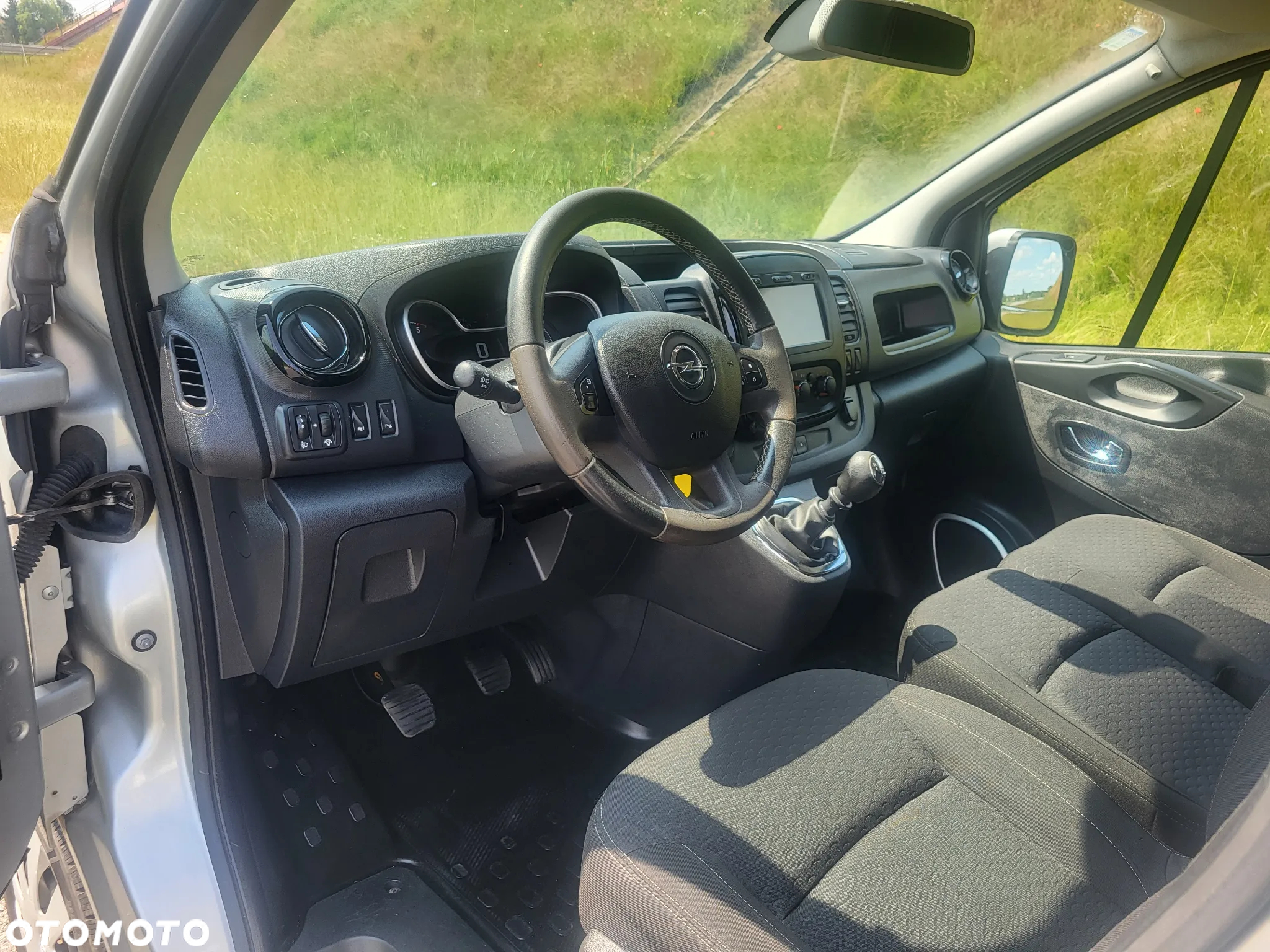 Opel Vivaro - 15