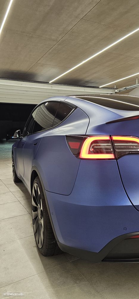 Tesla Model Y Performance Tração Integral - 19