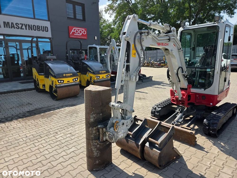 Takeuchi Koparka Minikoparka Takeuchi TB225 V3 Powertilt + 3 łyżki - 9