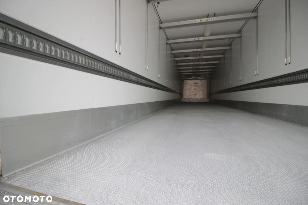 Schmitz Cargobull FP 60 V7 Thermo King SLXi 300 / DOPPELSTOCK / ŚCIANA 7 CM / - 32