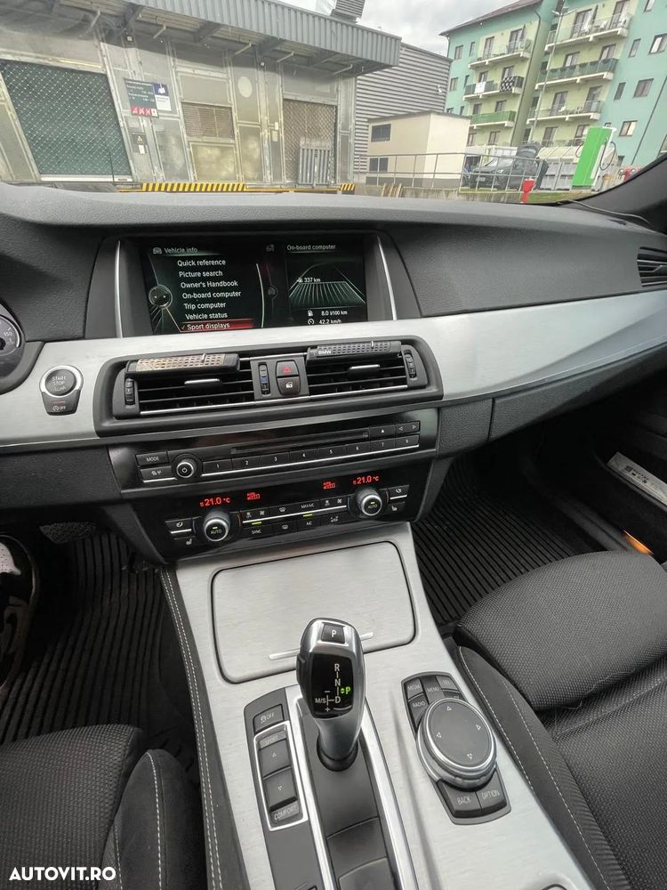 BMW Seria 5 520d xDrive AT - 16