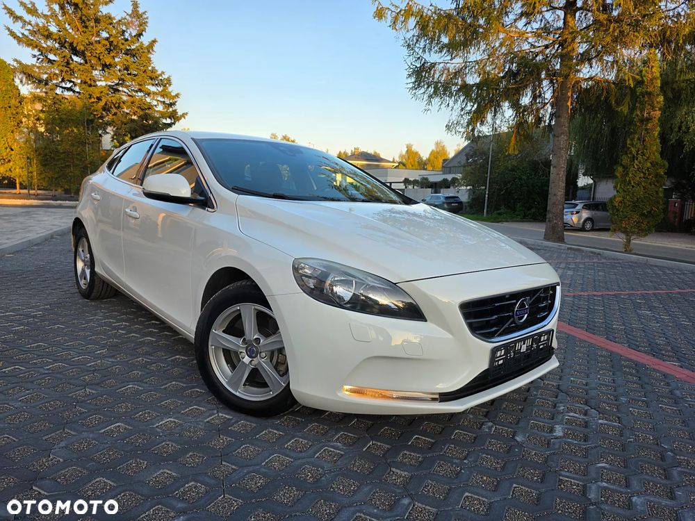 Volvo V40 D3 Summum - 36
