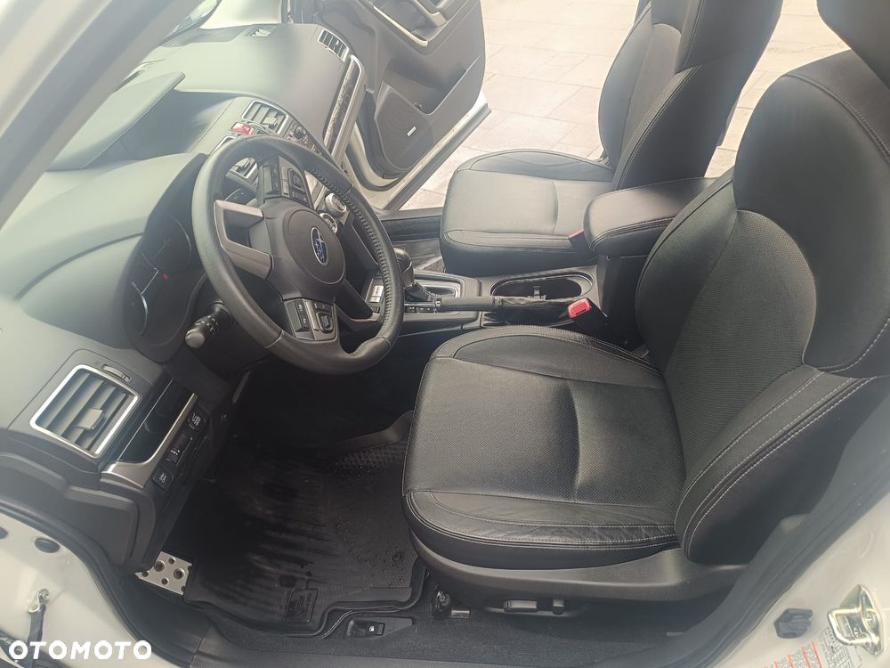 Subaru Forester 2.0 XT Sport Lineartronic - 15