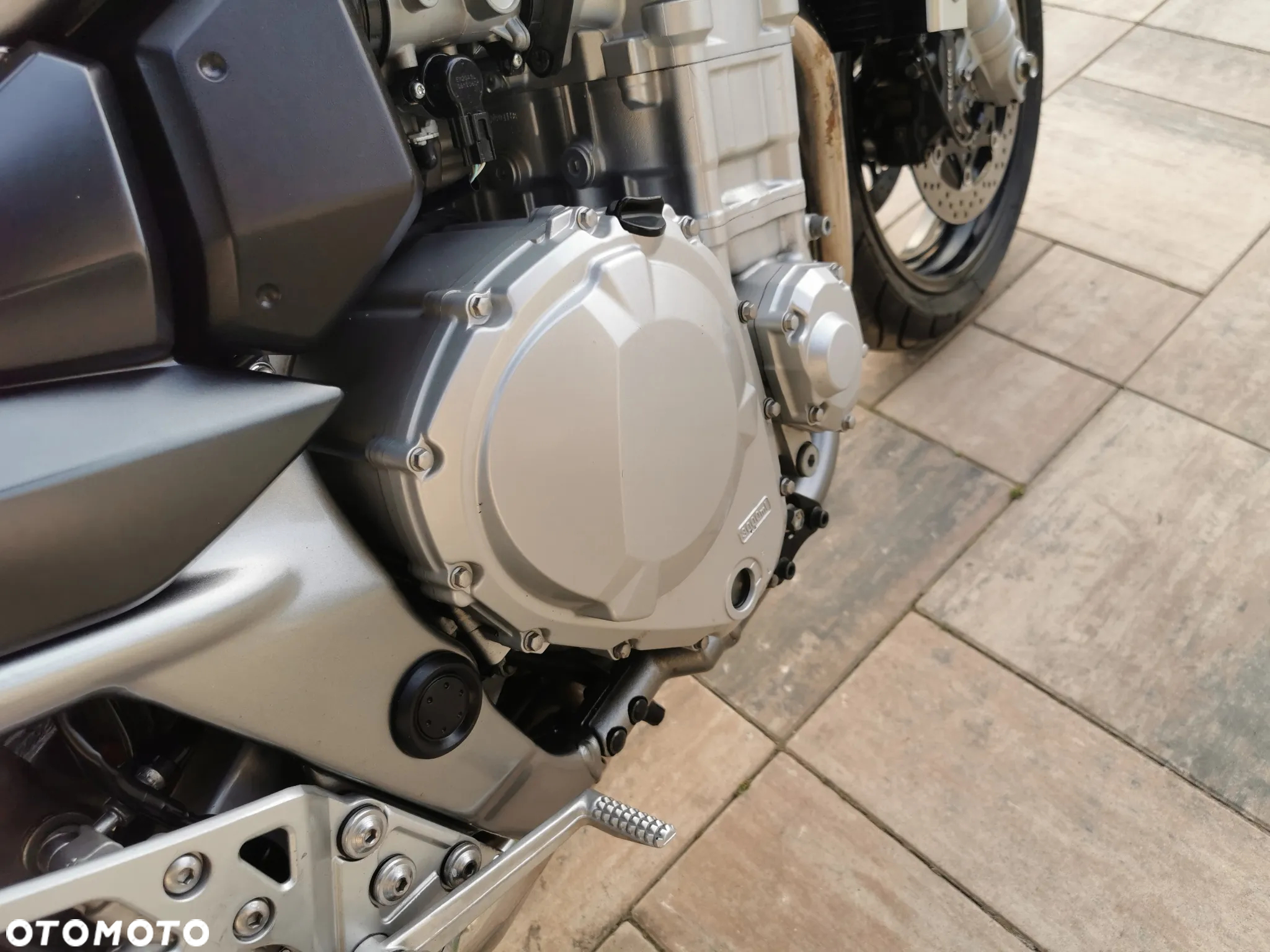 Suzuki Bandit - 19