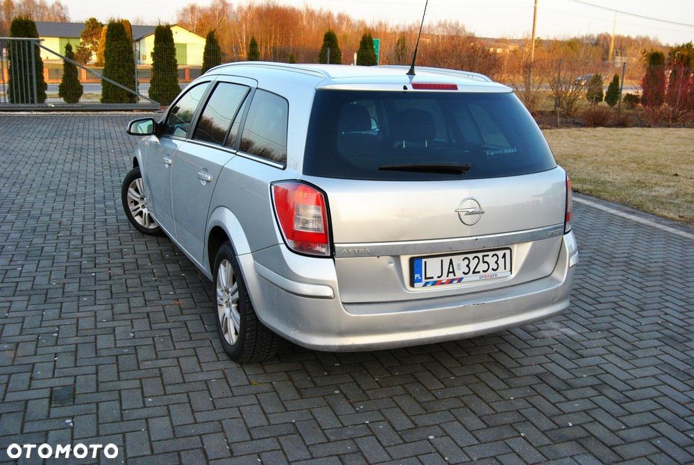 Opel Astra - 2