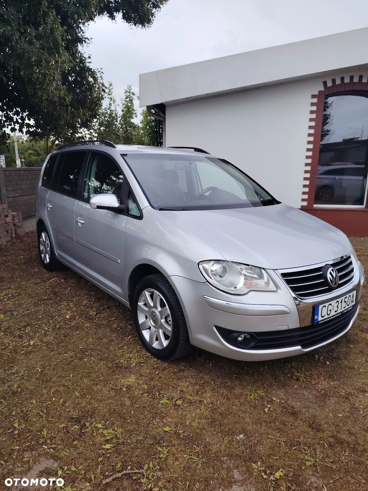 Volkswagen Touran 1.6 Welcome - 3