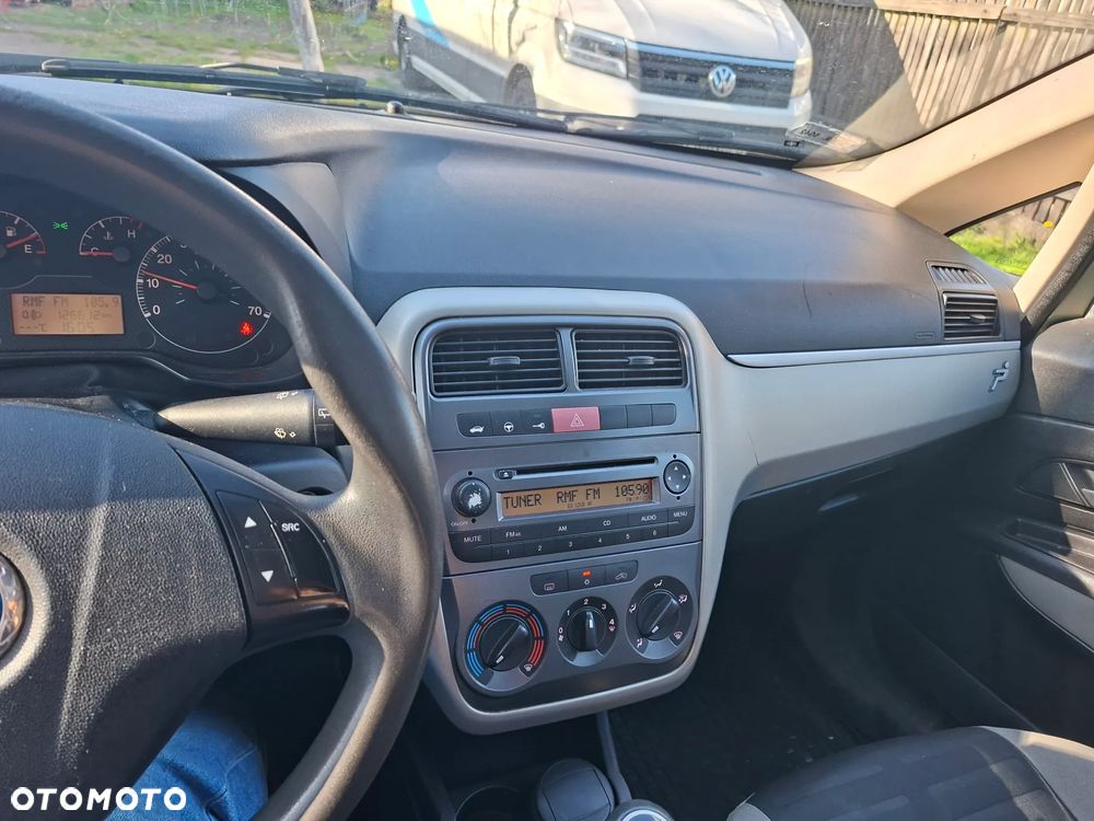 Fiat Grande Punto 1.4 8V 360 - 13
