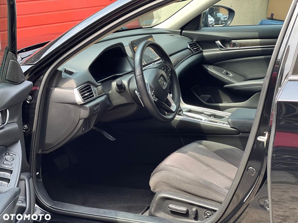Honda Accord - 4