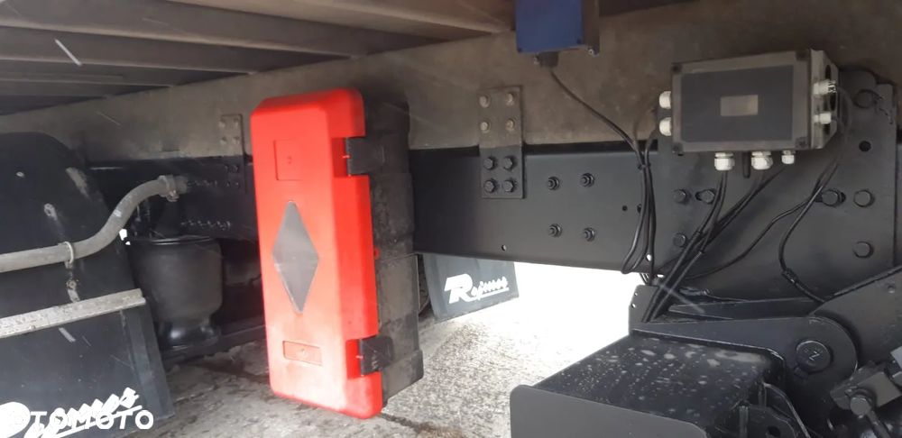 Volvo FL 240 euro5 Super Stan IGŁA tylko 280tyś km kabina sypialna ogrzewany kontener - 6