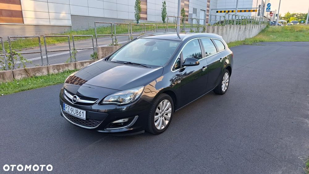 Opel Astra 1.4 Turbo Cosmo - 2