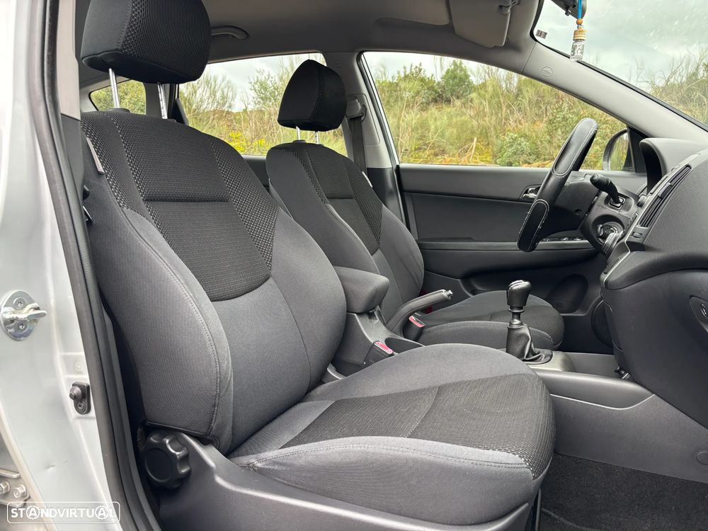 Hyundai i30 CW 1.6 CRDi STyle - 18