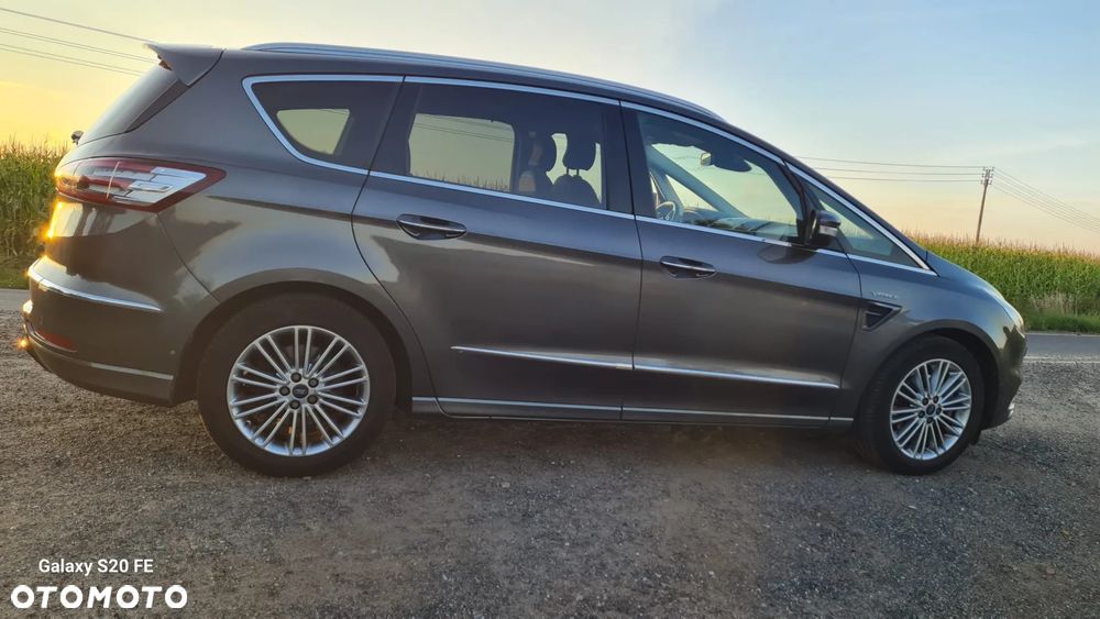 Ford S-Max - 11