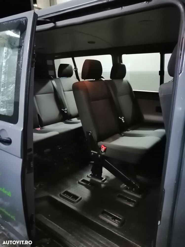 Volkswagen Transporter - 5