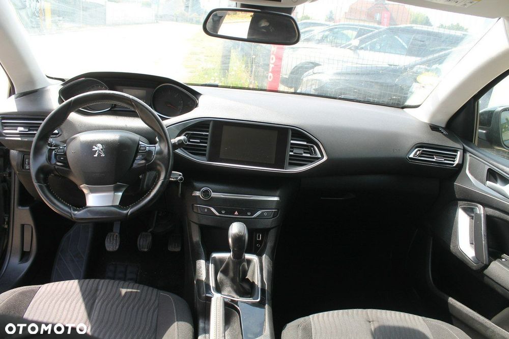 Peugeot 308 - 11