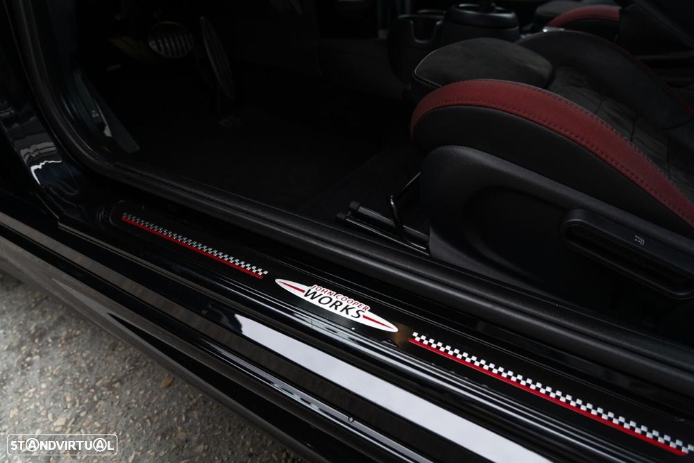 MINI 3 Portas John Cooper Works Auto Desportiva - 17