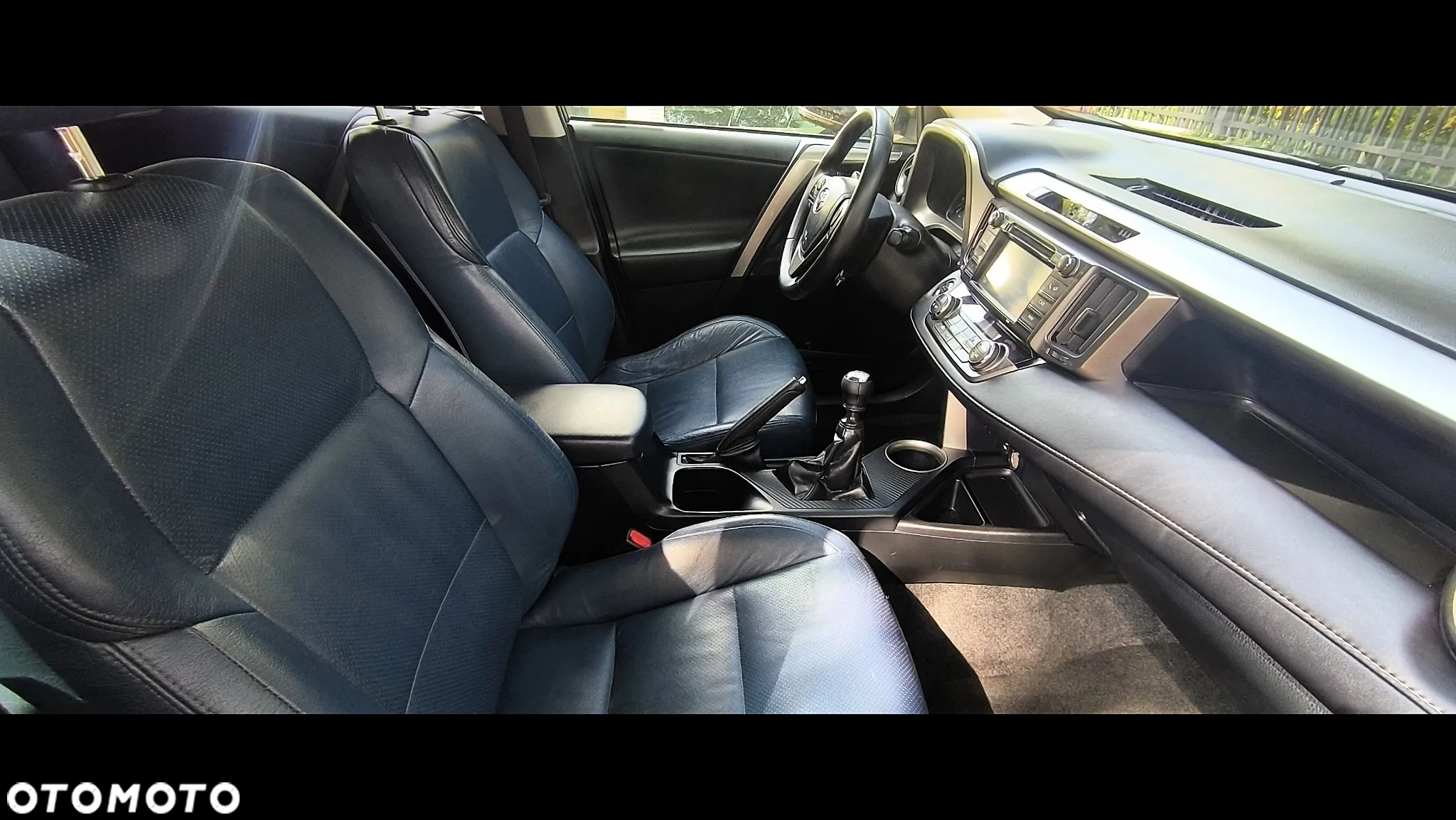 Toyota RAV4 2.0 D-4D Prestige - 28
