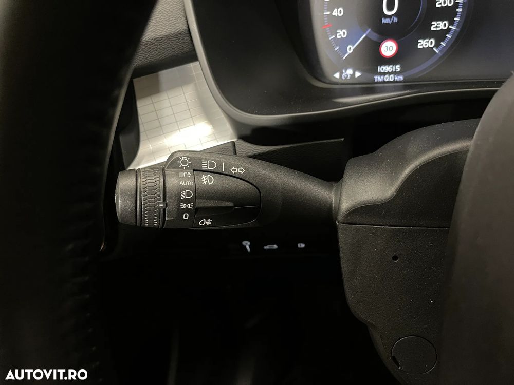 Volvo XC 40 Recharge T5 Twin Engine AT7 Inscription - 22