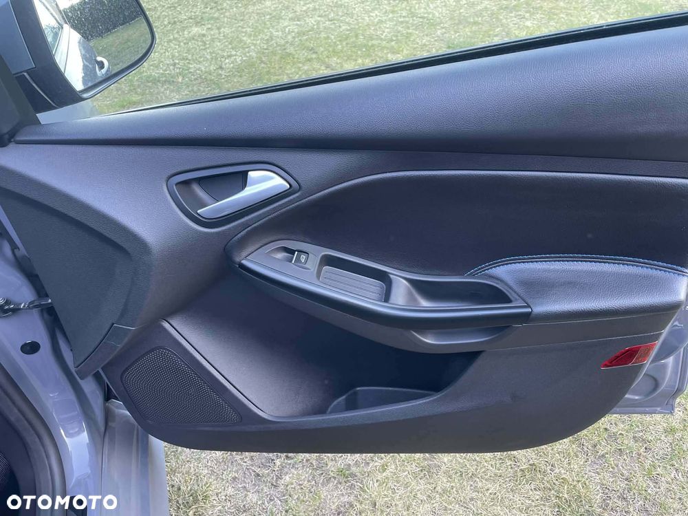 Ford Focus - 28