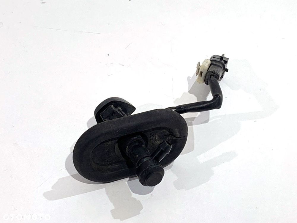 DYSZA SPRYSKIWACZA SZYB  VOLVO S80 II (124) 2006 - 2016 4.4 V8 AWD 232 kW [316 KM] benzyna 2006 - - 2