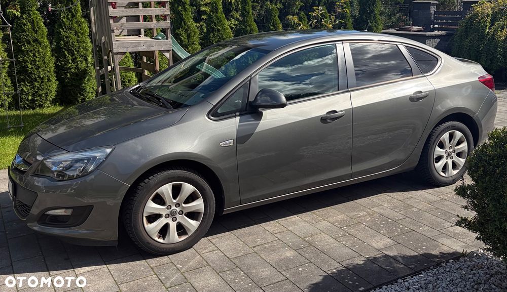 Opel Astra 1.4 T Active EU6 - 1