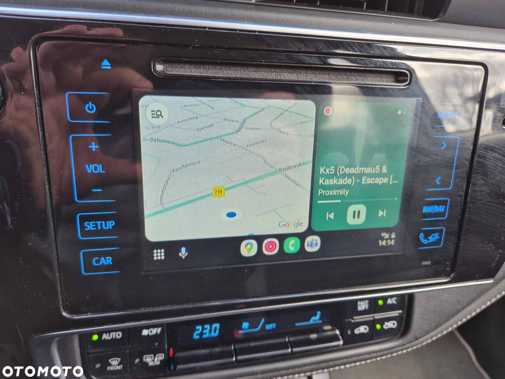 Toyota Auris Hybrid 135 Prestige - 4