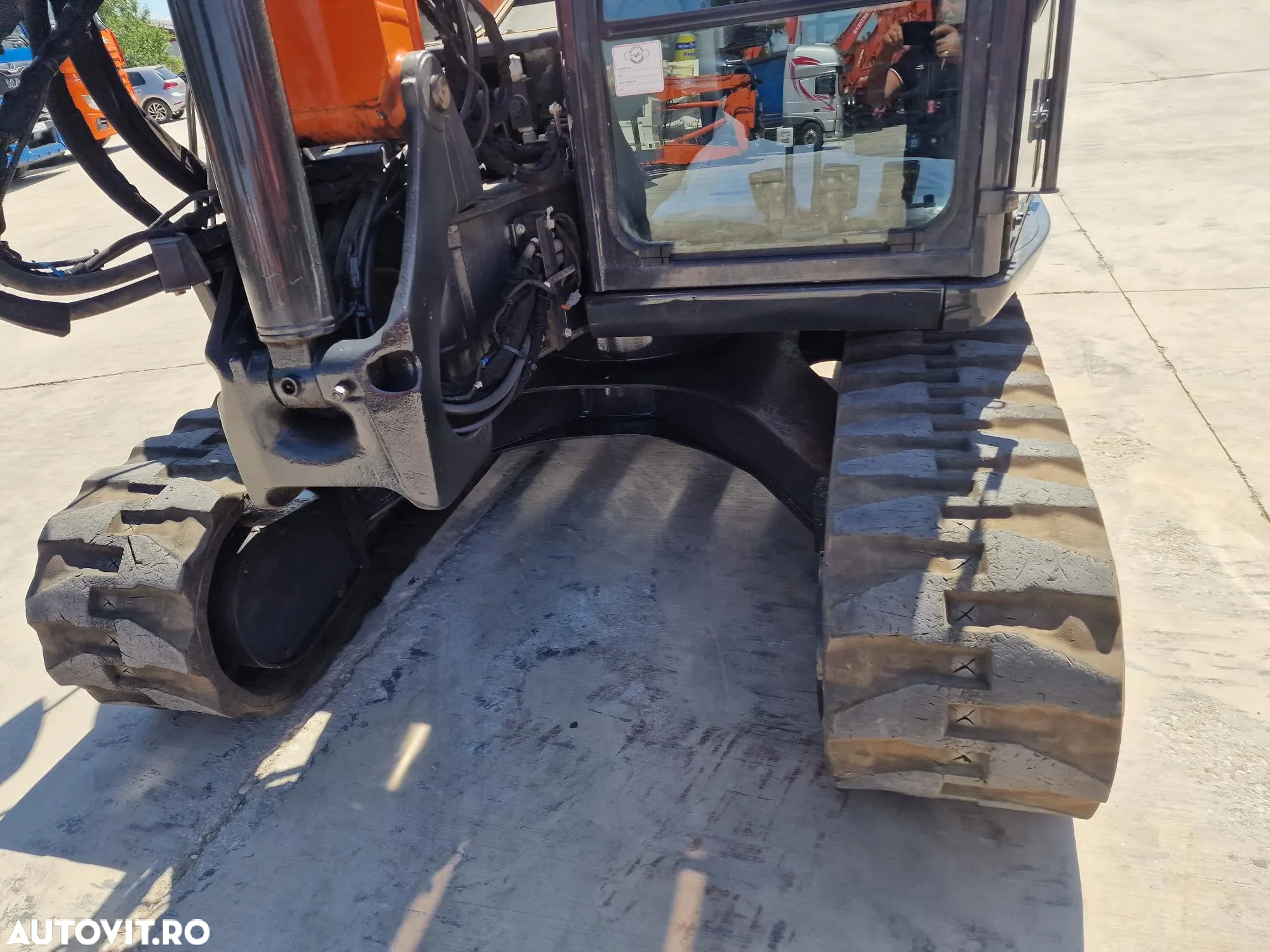 Hitachi ZX85, 2023, 19.85, Cupla rapida si 3 cupe-63.900 eur+Tva., camera spate, camelre laterale, senzori detectie parametru, senile cauciuc 90% ok, posibilite leasing 4 ani, CA NOU-PROMOTIE 63900 EUR+tva - 10
