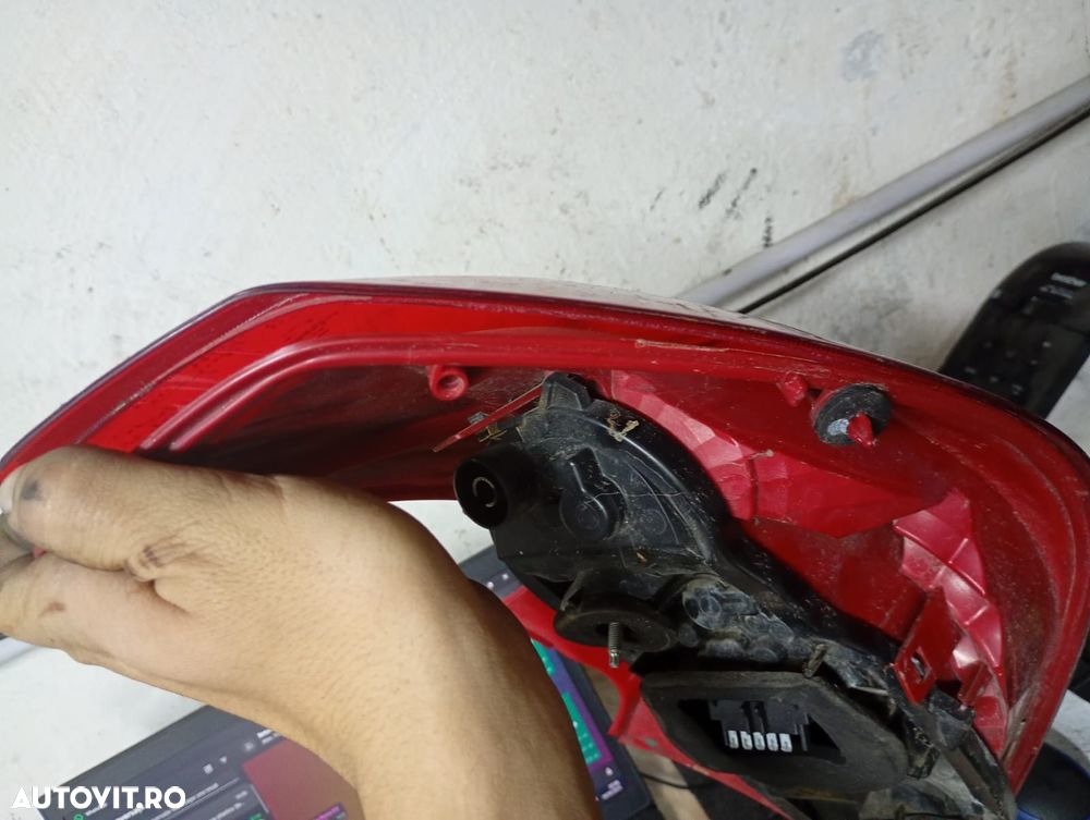 Stop stanga spate 13186350 cu defect Opel Corsa D [2006 - 2011] - 4