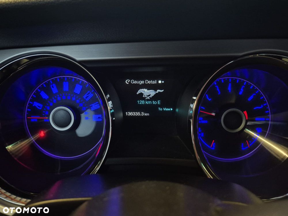 Ford Mustang 5.0 V8 GT - 16