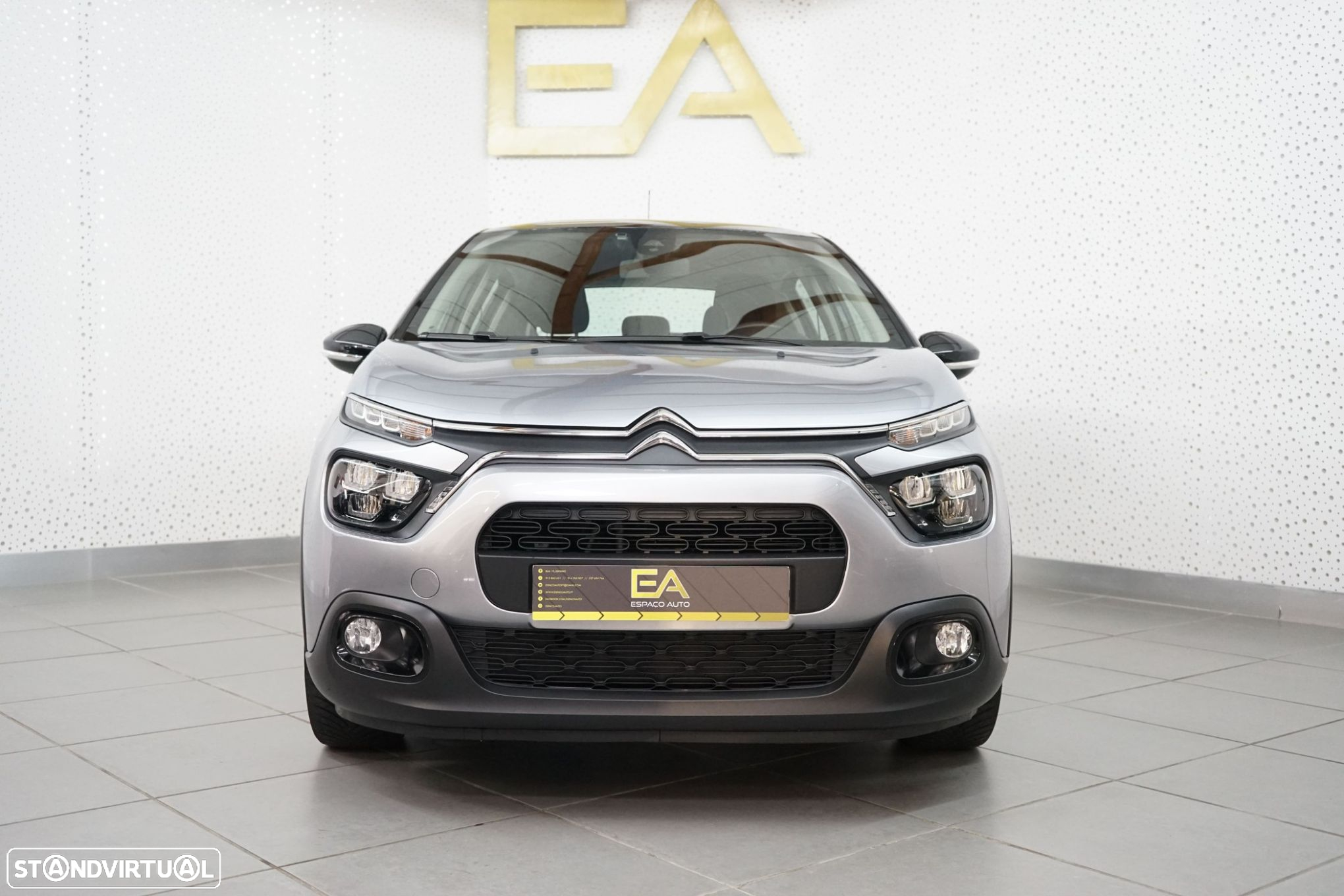 Citroën C3 1.2 PureTech Shine - 2
