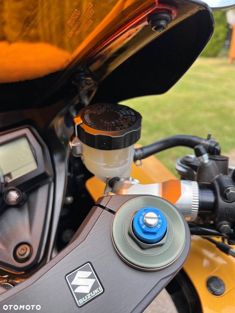 Suzuki GSX-R - 18