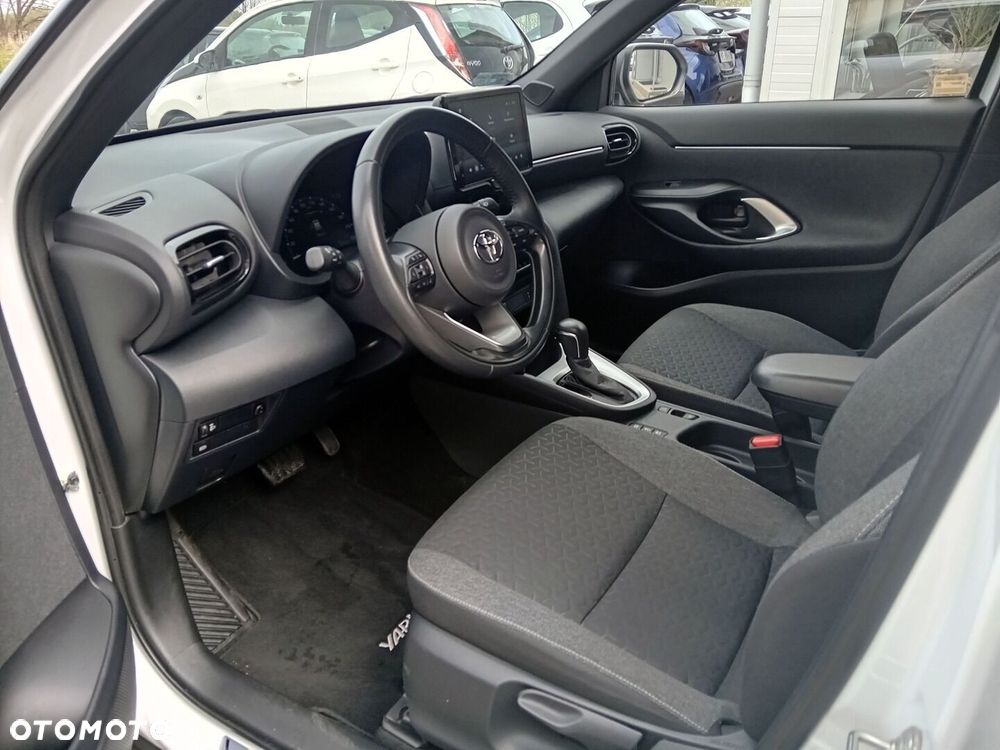 Toyota Yaris Cross - 11