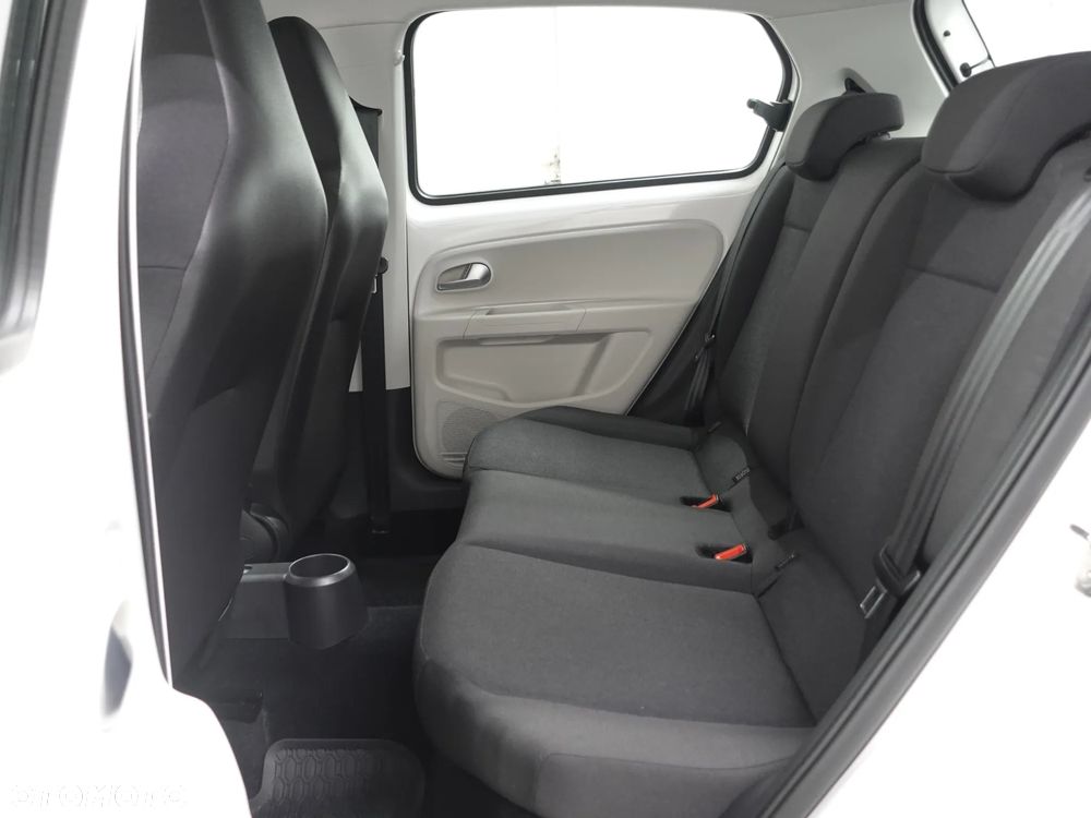 Volkswagen up! - 21