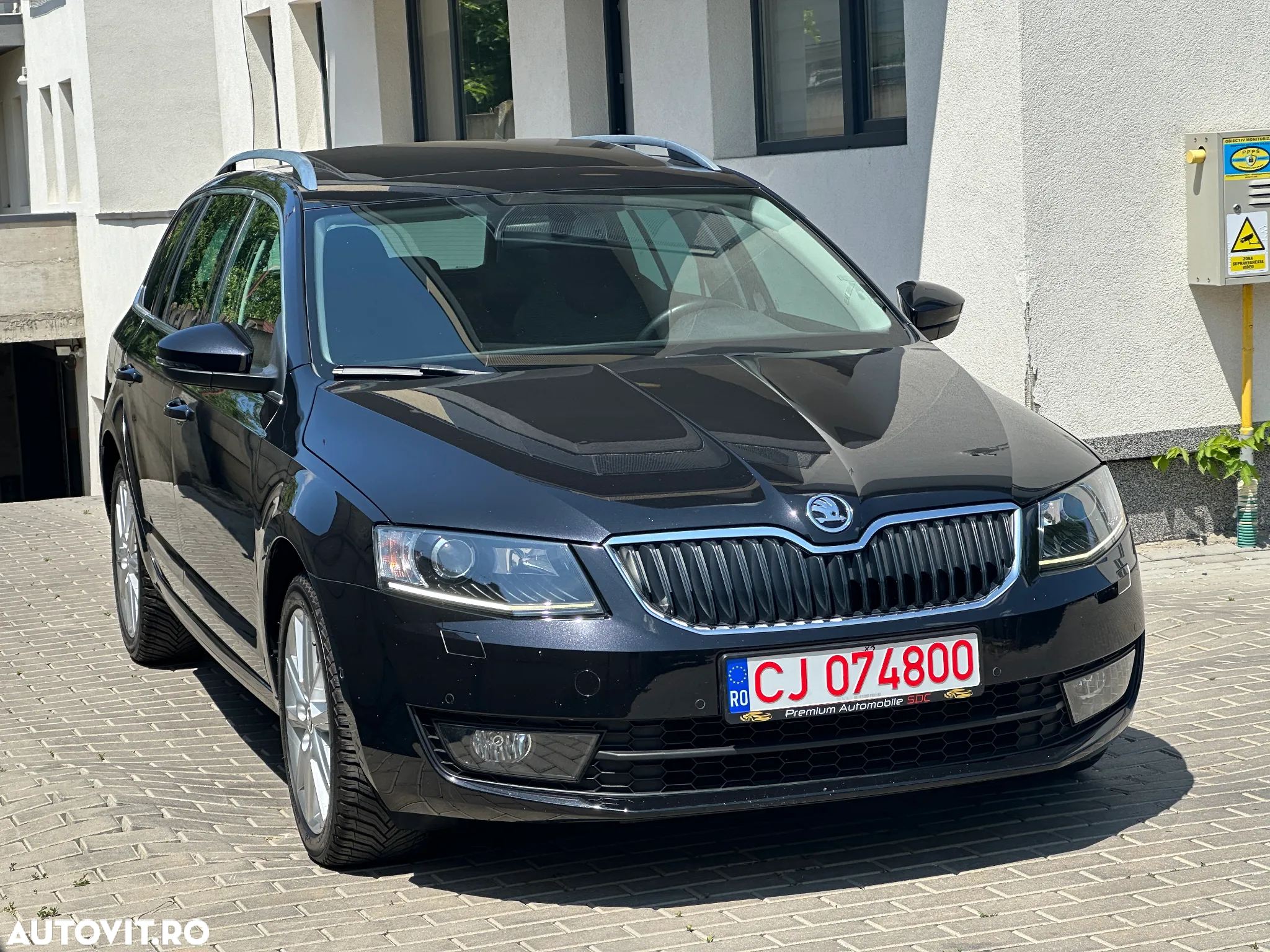 Skoda Octavia 1.6 TDI (Green tec) DSG Ambition - 3