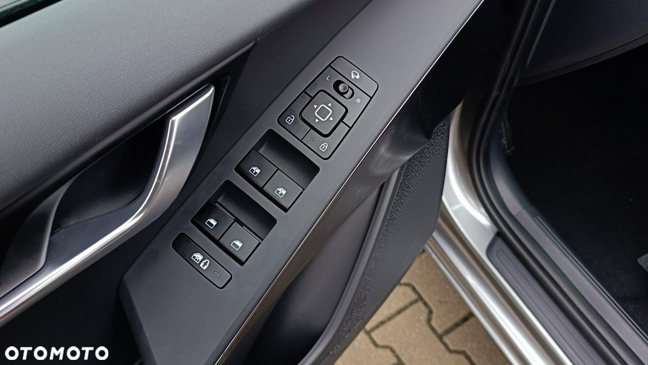 Kia Niro - 13