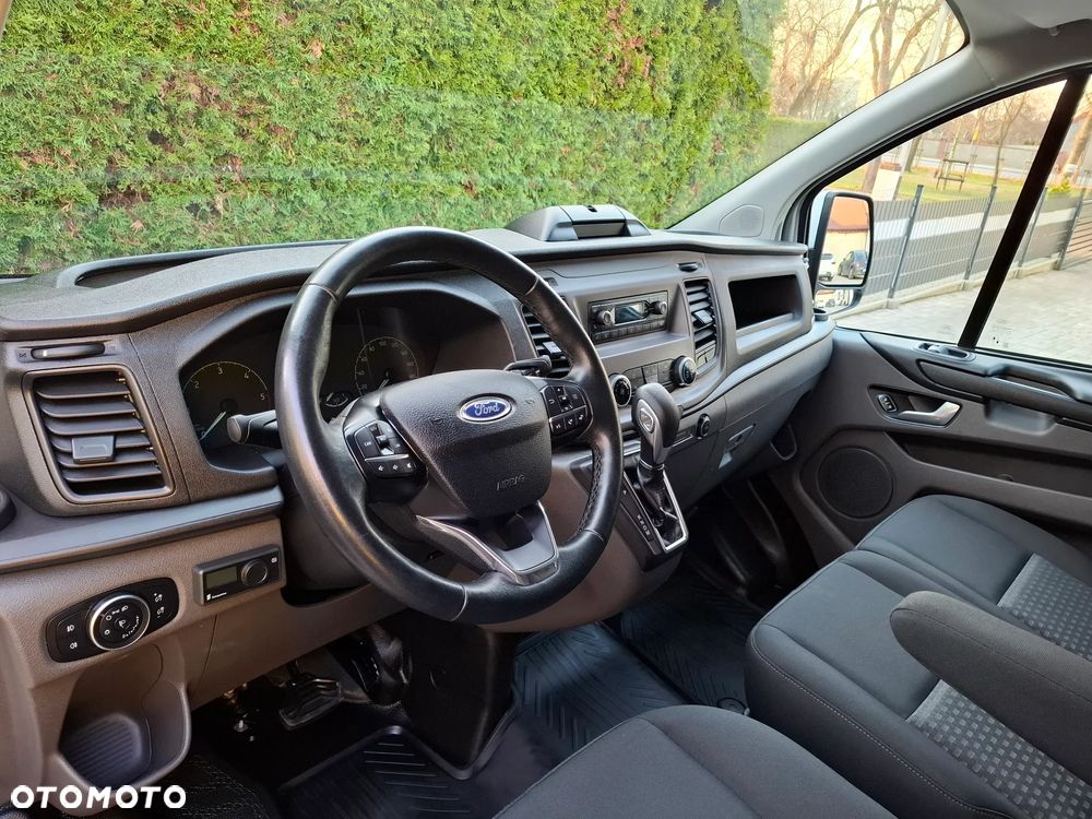 Ford TRANSIT CUSTOM - 8