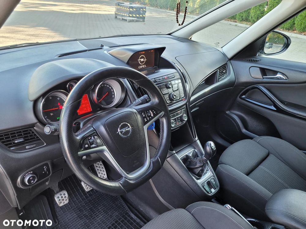 Opel Zafira - 19