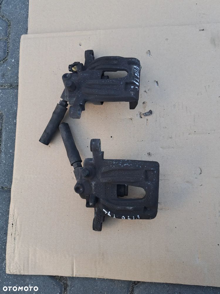 Mercedes Vito 639 viano zacisk tył tylny 2.2  3.0 - 3