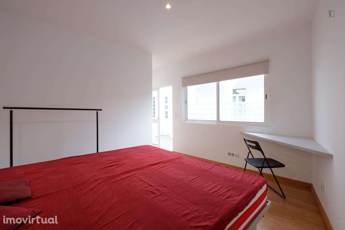 Estúdio - localizado em Baixa Coimbra - Grande imagem: 4/15