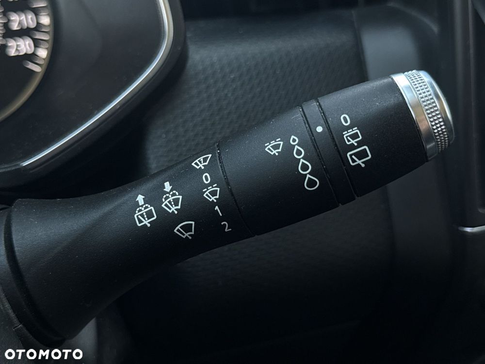 Renault Clio - 32