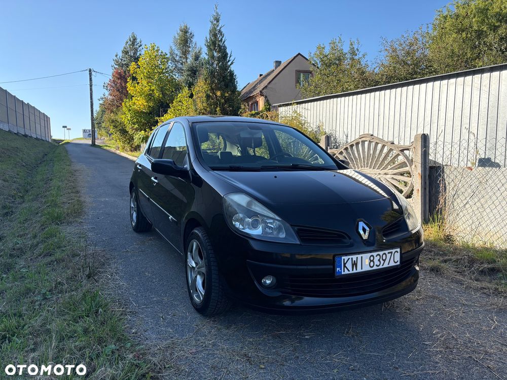 Renault Clio 2007 photo 2