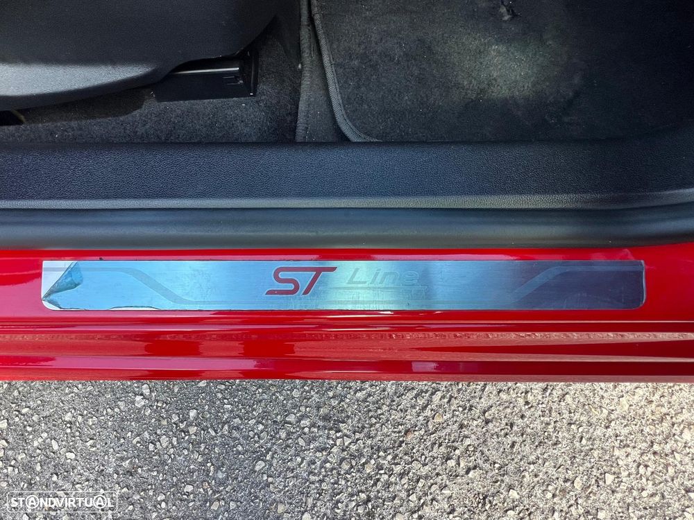 Ford Focus SW 1.0 EcoBoost MHEV ST-Line - 14