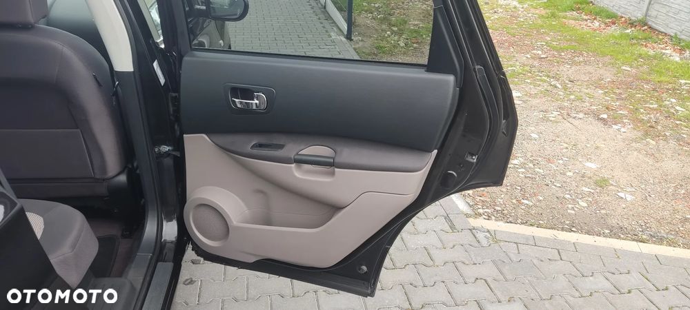 Nissan Qashqai+2 2.0 Acenta - 24