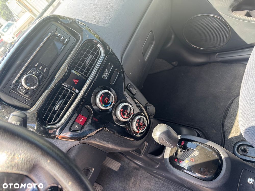 Peugeot iOn Active - 11