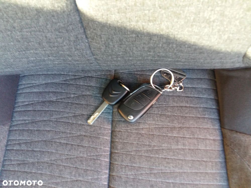 Citroën C4 1.2 PureTech MoreLife - 6