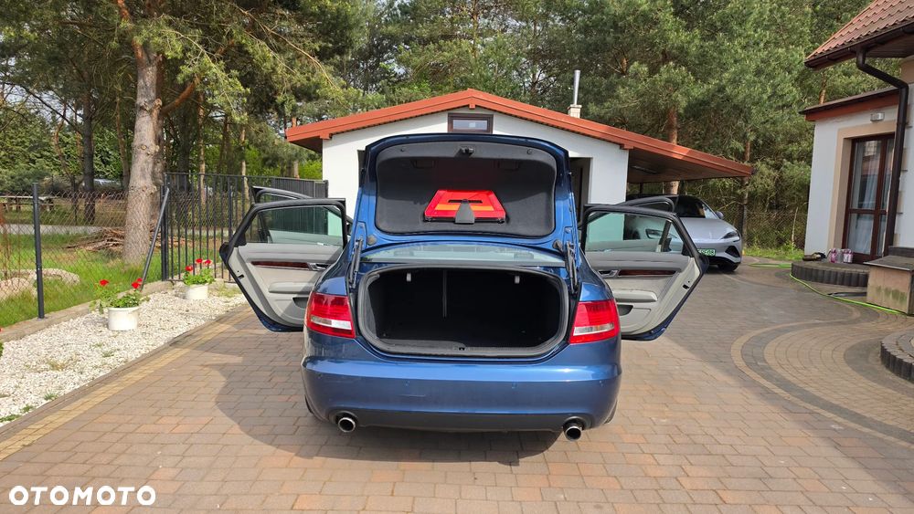 Audi A6 Avant 4.2 quattro tiptronic - 7