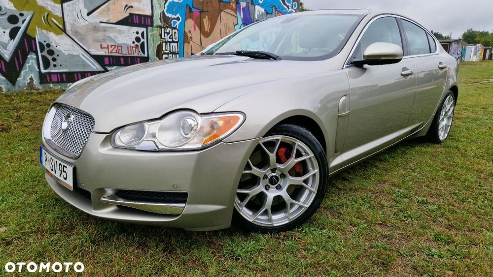 Jaguar XF 3.0 V6 Diesel Sportbrake - 2