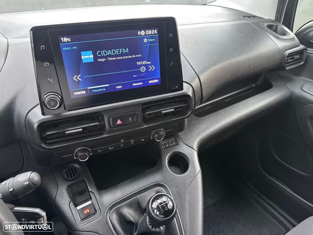 Peugeot partner 1.5 hdi 3 lugares - 26
