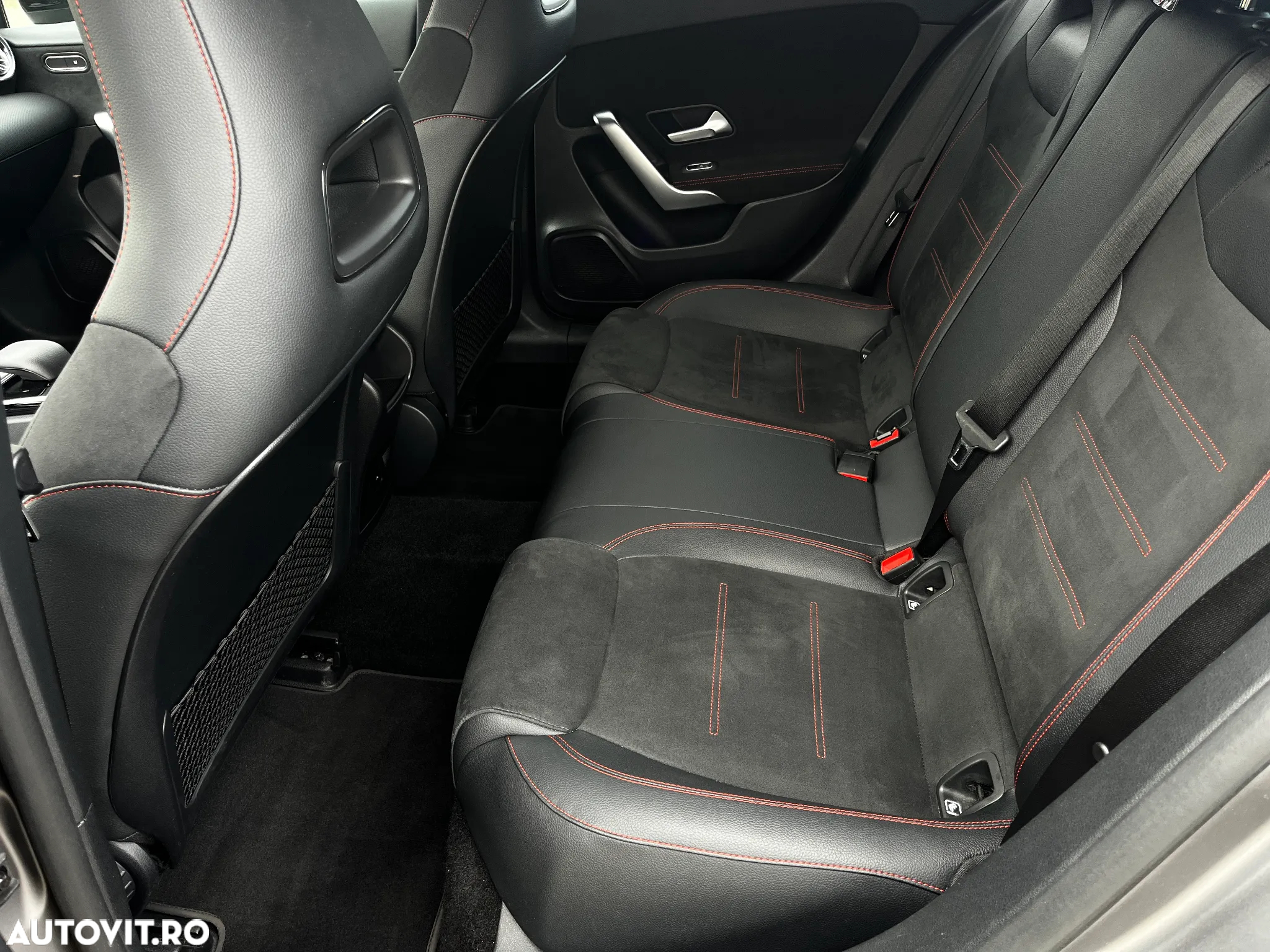 Mercedes-Benz A 250 e 8G-DCT AMG Line - 11