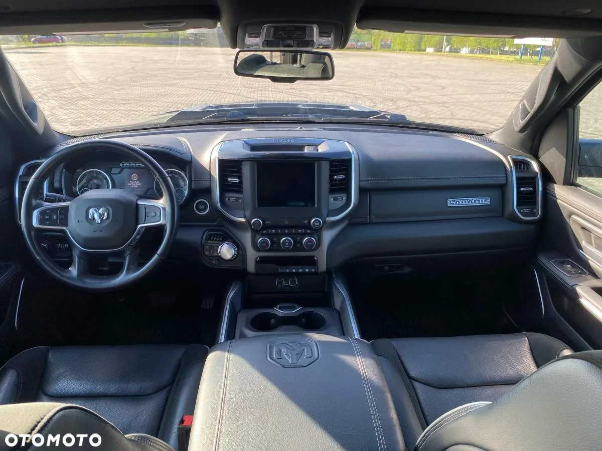 RAM 1500 Crew Cab Laramie - 9