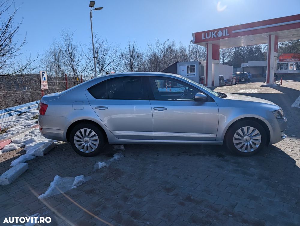Skoda Octavia 1.6 TDI Ambition - 8